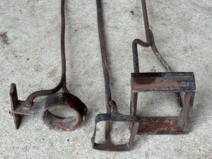 lot 507 image: Three Vintage Cast Iron Branding Irons
