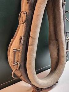 lot 471 image: Vintage Horse Plow Harness