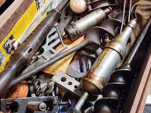 lot 530 image: Assorted Vintage Hand Tools in a Wooden Crate