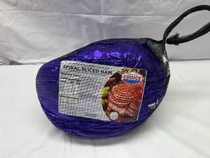 lot 35 image: F. Spiral Sliced HamFully Cooked Avg. Wt. 10lbs