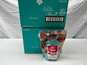 lot 162 image: 2x 4-7oz Bags Spicy Cowgirl Snack Mix