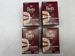 lot 224 image: 4x 10ct Kcup Peets Holiday Blend Coffee