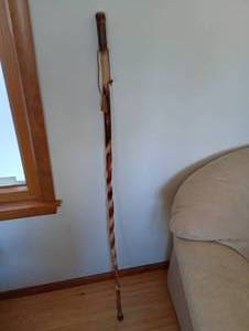 lot 6 image: Brazos Walking Stick