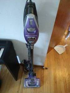 lot 34 image: Rocket Deluxe Pro Shark Stick Vacuum - Works