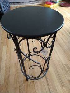 lot 38 image: New Black Metal Plant Stand - 28 Tall, 14 Wide