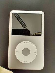lot 71 image: 80 GB Ipod Classic
