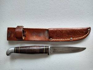 lot 73 image: 7 Knife With 3 Blade And Sheath