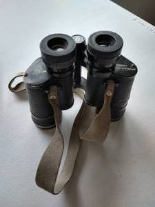 lot 76 image: Vintage Bushnell Insta-Focus Sportsview Binoculars - 7x35 With Leather Strap