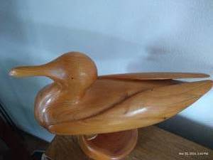 lot 92 image: Wooden Seagull Carving