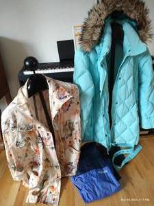 lot 98 image: Ladies 1XXL Outerwear Lot