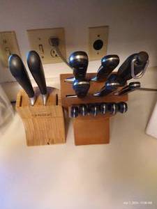 lot 183 image: Knife Lot - Members Mark And Oneida