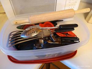 lot 193 image: Lot Of Kitchen Utensils - Good Condition