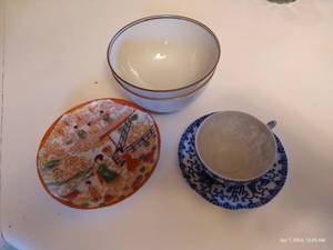 lot 195 image: Asian Dishes - Bowls, Teacup And Saucer