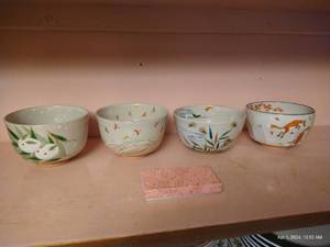 lot 197 image: Asian Bowls And Chopstick Rests