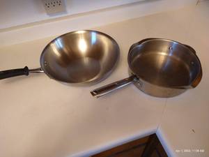 lot 205 image: 12 Vollrath And 10 Wearever Skillets