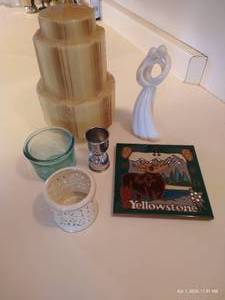 lot 213 image: Misc. Decorative Lot - Yellowstone Trivet, Lenox Candle Holder, Art Deco Skyscraper Lampshade, Etc.