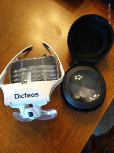 lot 224 image: Dicfeos Lighted Magnifier Headband With 5 Lenses And Lighted Magnifying Lens in Zipper Case