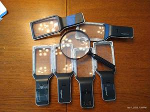 lot 251 image: Magnifying Glass Lot