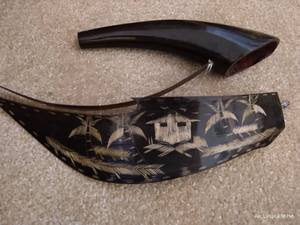 lot 284 image: Water Buffalo Horn Carved Knife - Needs Repair