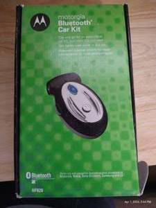 lot 301 image: Motorola Bluetooth Car Kit - NEW
