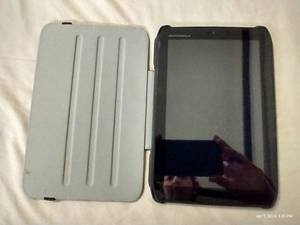 lot 328 image: Motorola Tablet With Case