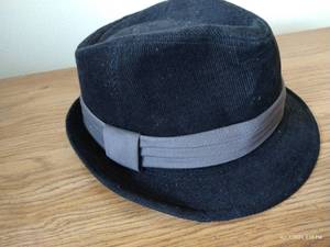 lot 340 image: l.e.i. Brand Cotton Corduroy Hat - Looks Small