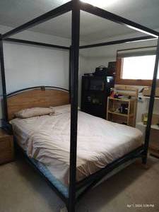 lot 347 image: Queen-Sized Canopy Bed With Metal And Wood Frame