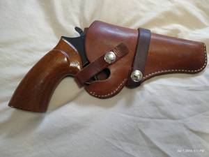 lot 349 image: Dan Wesson 357 Magnum Revolver With Leather Holster