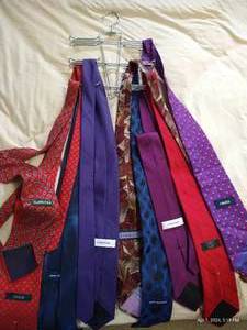 lot 354 image: Necktie Lot - 9 Mens Neckties On Hanger