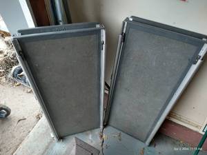 lot 367 image: (2) Solvit 6 Pet Ramps