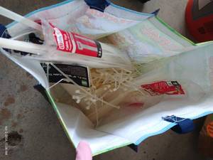 lot 378 image: Bag Full of Zipties