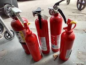 lot 387 image: (5) Fire Extinguishers