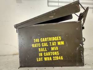 lot 413 image: Vintage Machine Gun Ammo Box