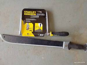 lot 429 image: Coping Saw & Machete