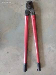 lot 436 image: 28 Pittsburg Cable Cutters
