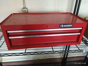 lot 441 image: Husky Two- Drawer Tool Box