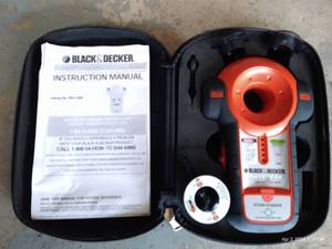 lot 472 image: Black & Decker Bulls Eye Laser Level, NEW