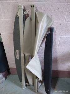 lot 513 image: Pull-out Trunk Covers