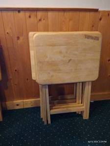 lot 536 image: Set Of 5 Wood TV Trays