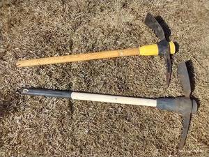 lot 585 image: 2 Pick Axes