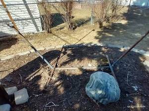 lot 614 image: Metal Hammock Frame