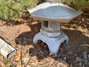 lot 524 image: Asian Garden Statue