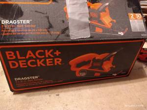 lot 708 image: Black & Decker Dragster Belt Sander