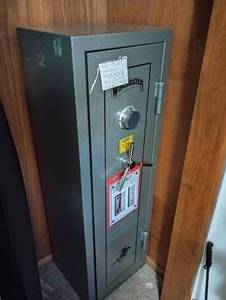 lot 791 image: Winchester Gun Safe