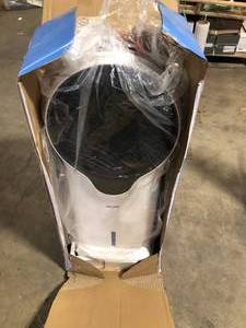 NewAir 470 CFM, 3 speed Portable Evaporative Cooler and Fan for 250 sq. ft. Cooling Area   Customer Returns See Pictures