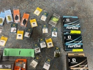 FLY FISHING LOT