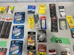 TABLE FULL FISHERMANS LOT JIG HEADS