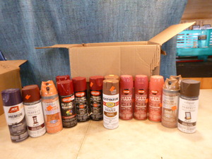lot 6 image: 32 Cans of Spray Paint