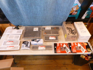 lot 82 image: Lot of Vents