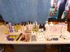 lot 97 image: Toiletry Items